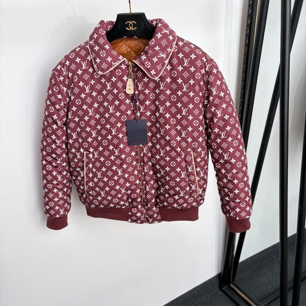Louis Vuitton Blouson réversible Monogram