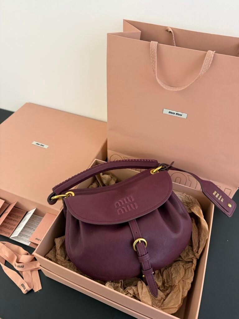 Miu Miu Sac à rabat en cuir nappa