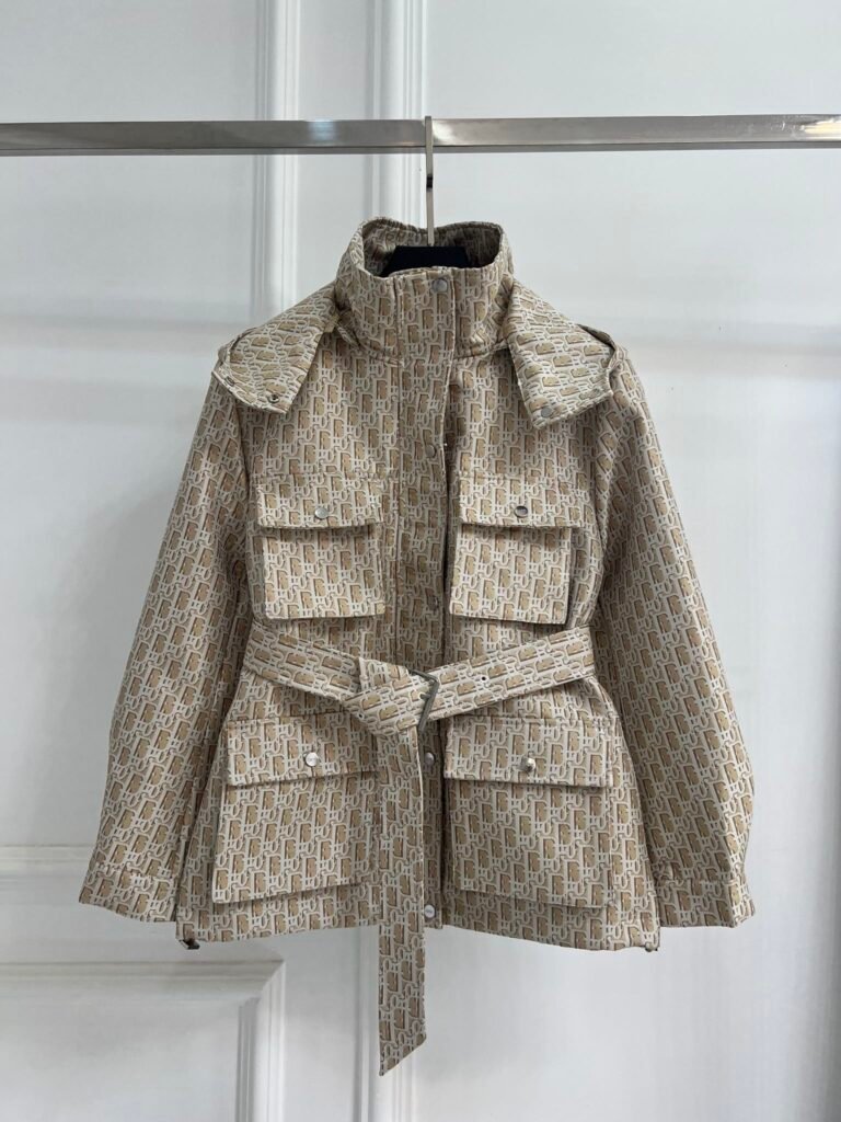Dior Veste saharienne Oblique beige ceinturée