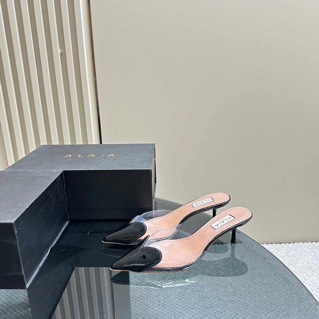 Alaïa Le Cœur Slingbacks in Patent Leather à talons – Noir 2
