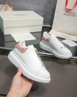 Alexander McQueen Baskets Oversized Zip blanc et rose