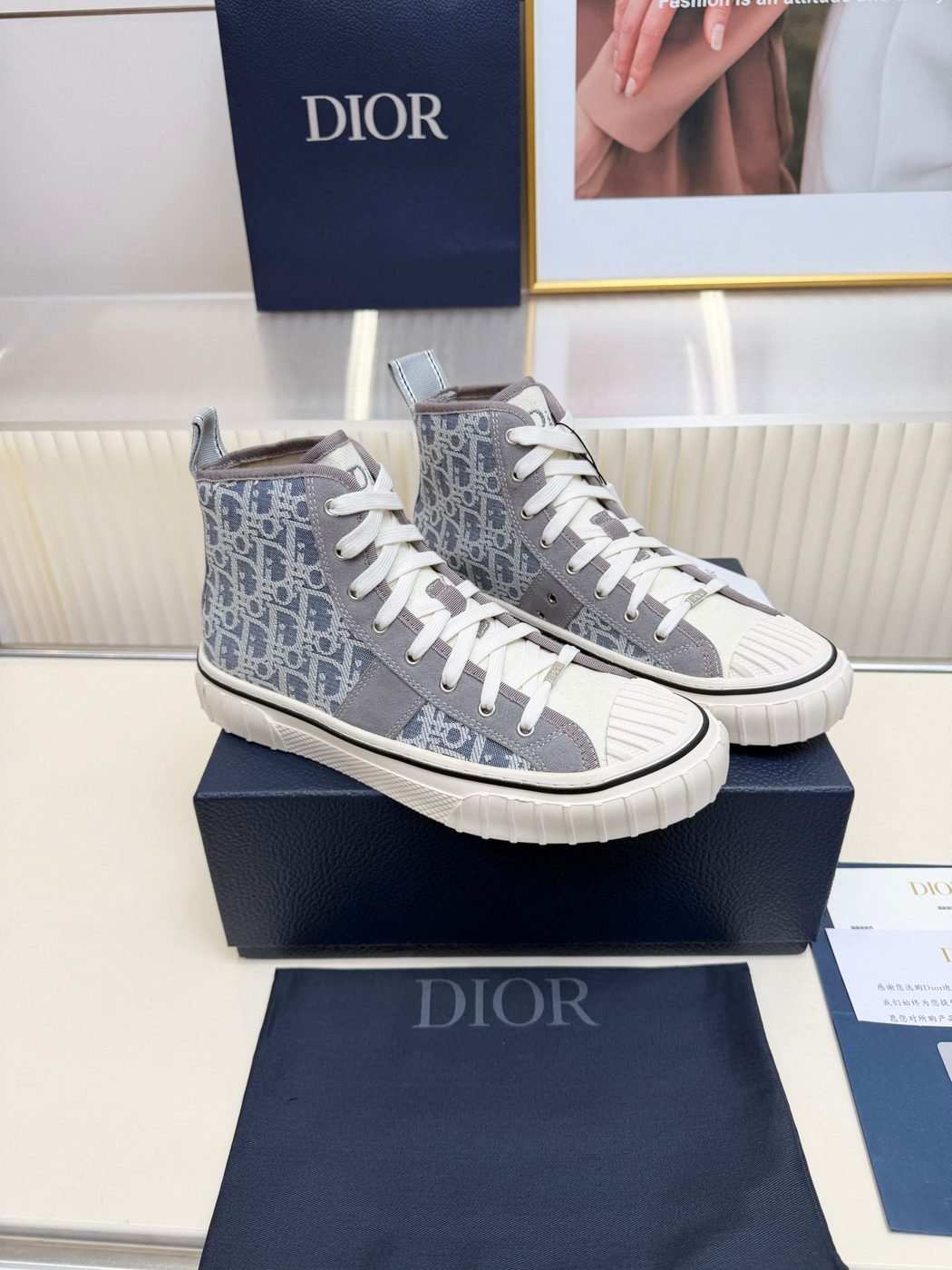 Dior B23 Baskets montantes Oblique gris et blanc
