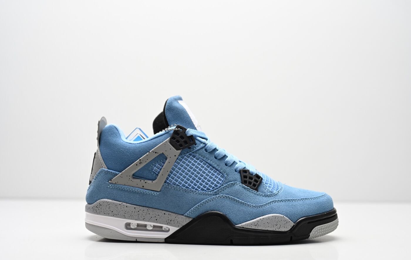 Air Jordan 4 Retro bleu universitaire gris
