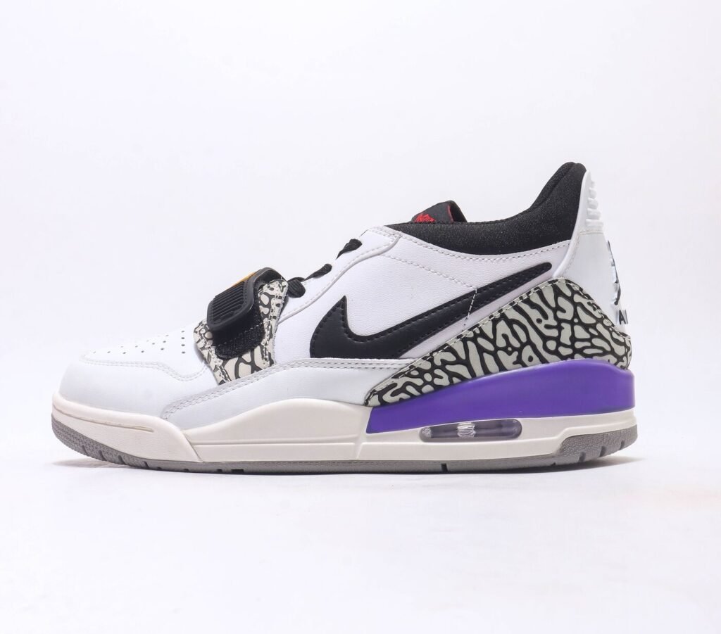 Air Jordan Legacy 312 Low blanc noir violet