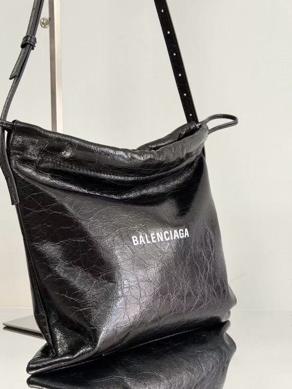 Balenciaga Shopper Dust Bag Crossbody Pouch Medium 26 × 26 × 2 cm – Noir