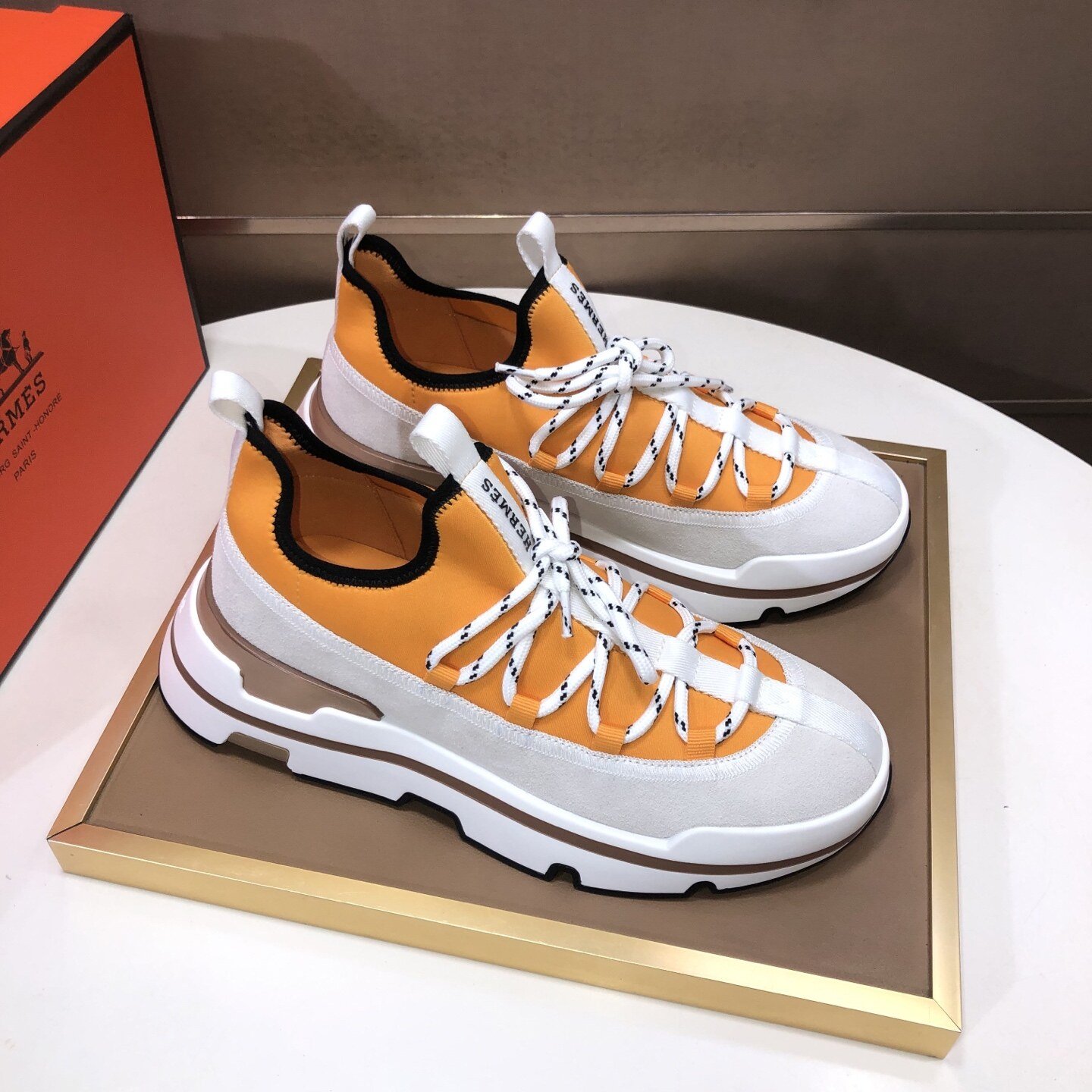 Hermès Baskets Bouncing blanc et orange