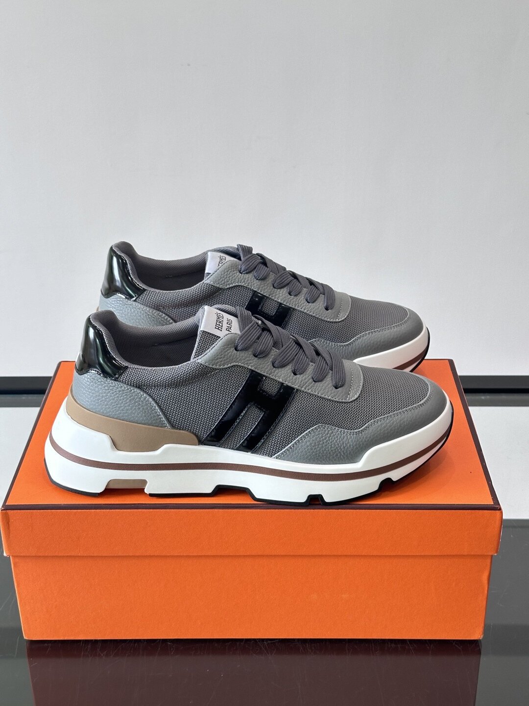 Hermès Baskets Bouncing gris et bleu