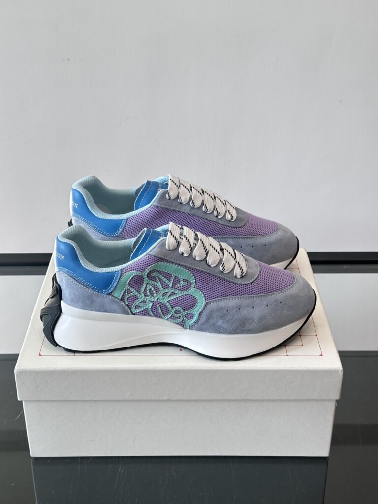 Alexander McQueen Baskets Sprint Runner lavande et bleu