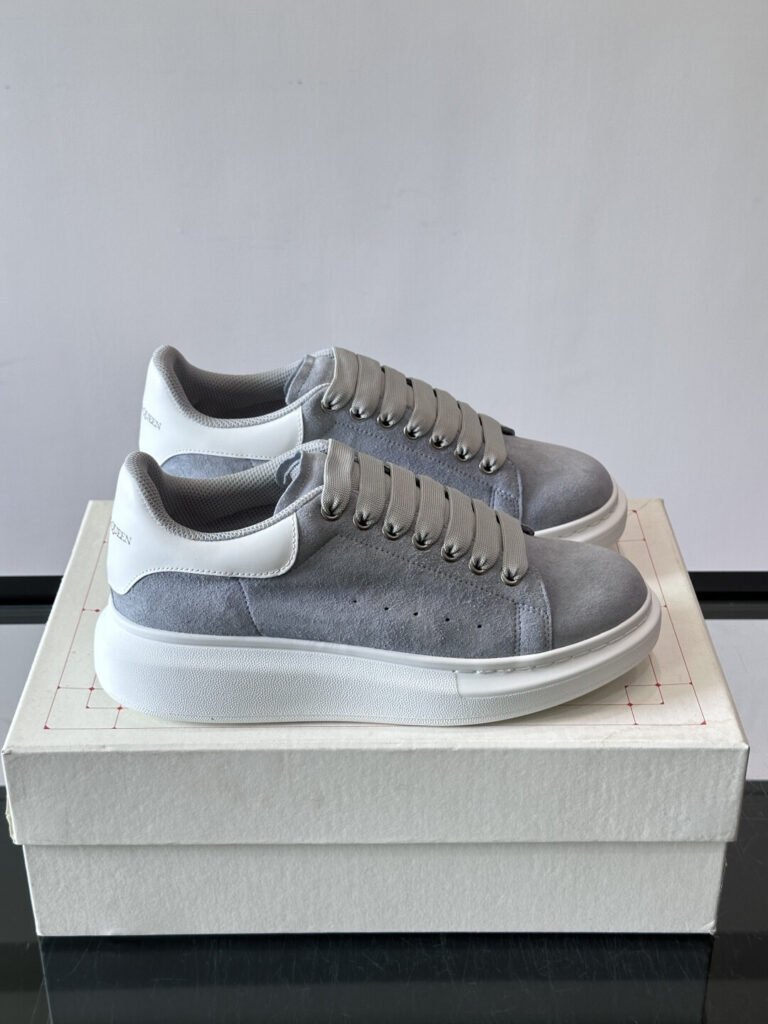 Alexander McQueen Baskets Sprint Runner bleu et blanc