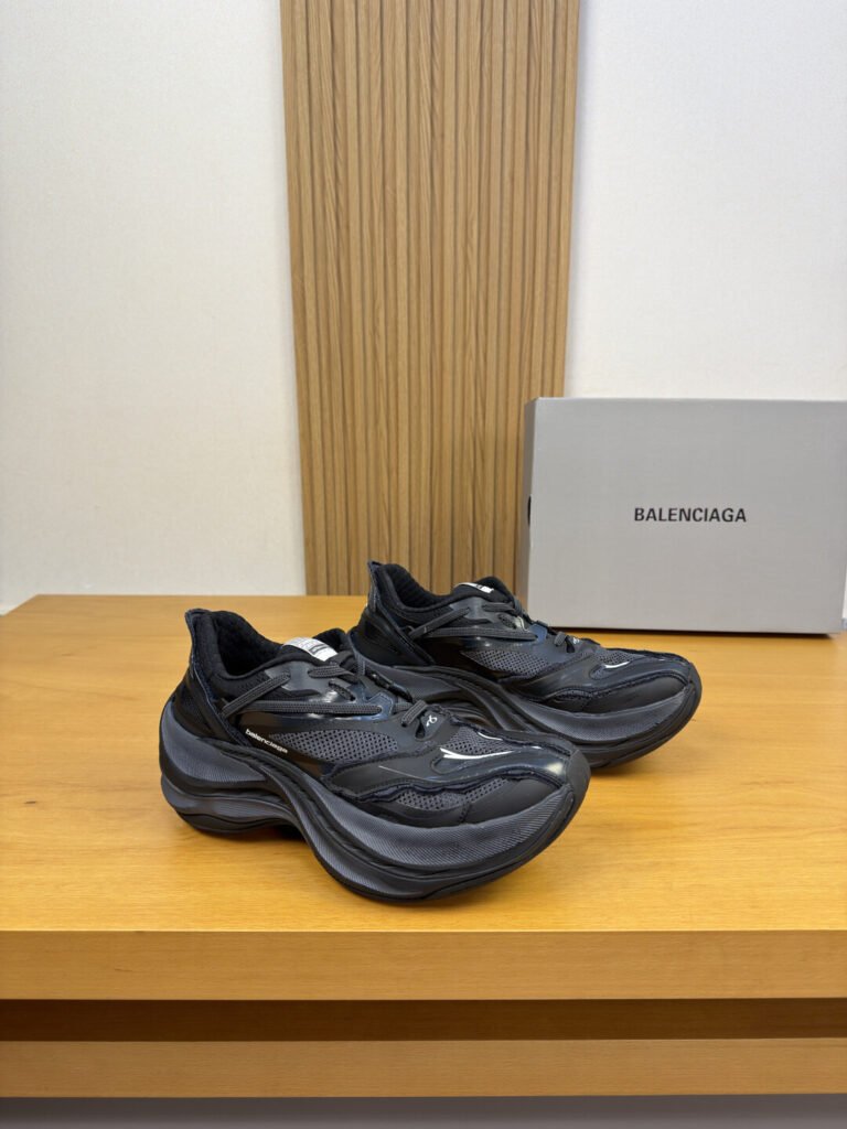 Alexander McQueen Baskets Sprint Runner beige