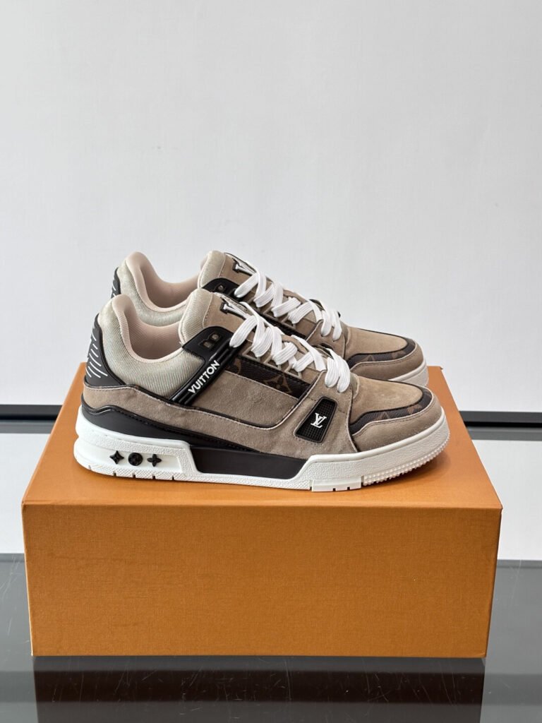 Louis Vuitton Baskets Trainer marron monogramme