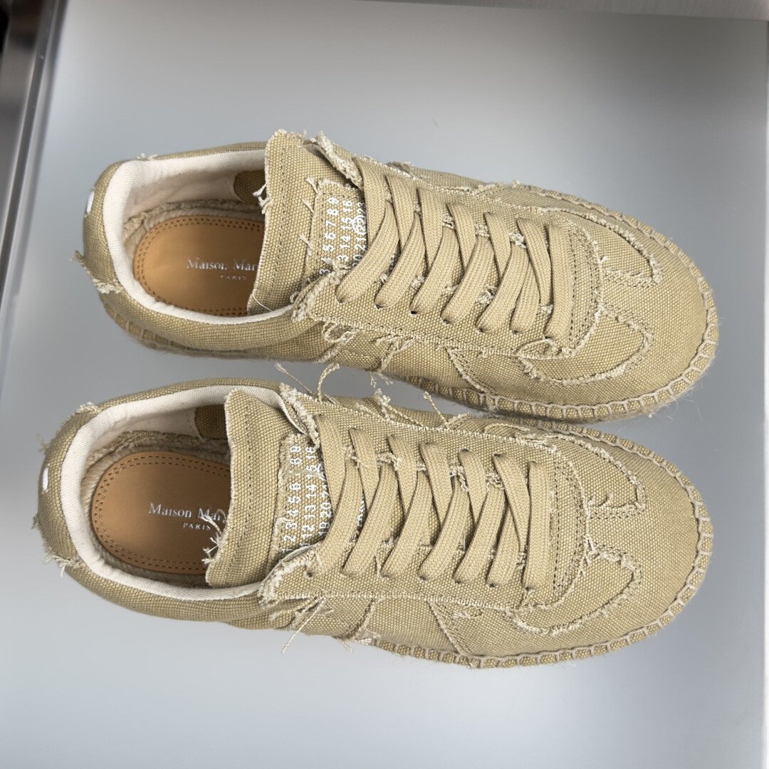 Miu Miu Espadrilles Espadrilles beige