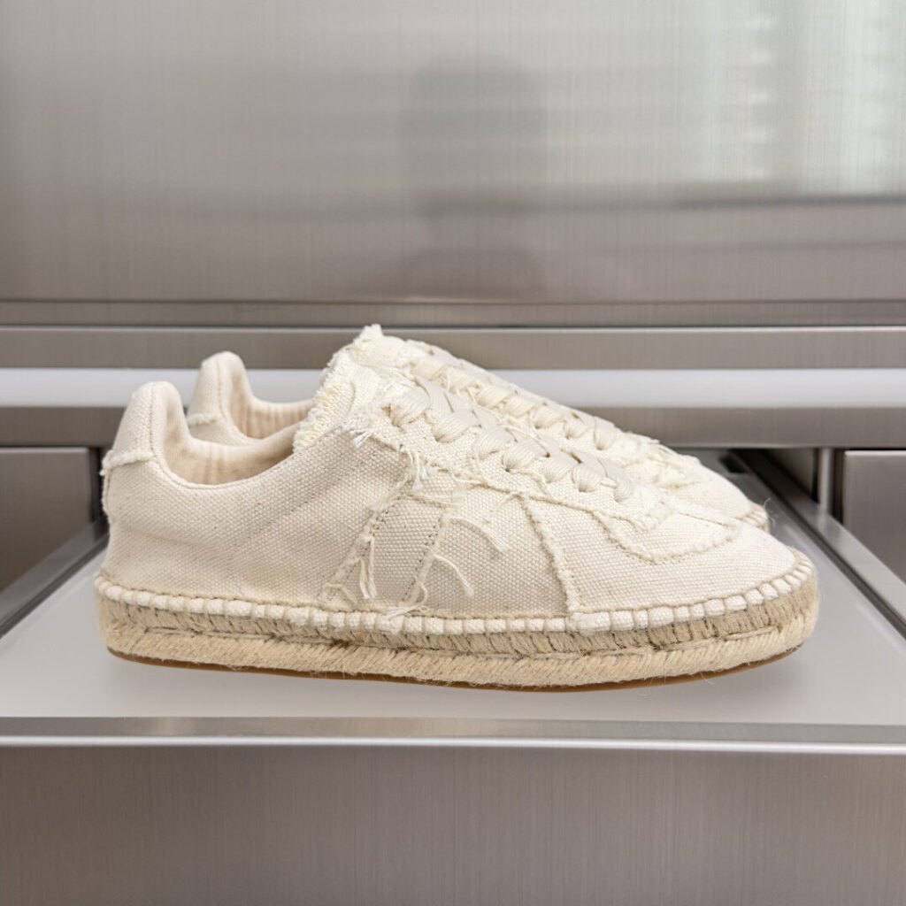 Miu Miu Espadrilles Espadrilles écru
