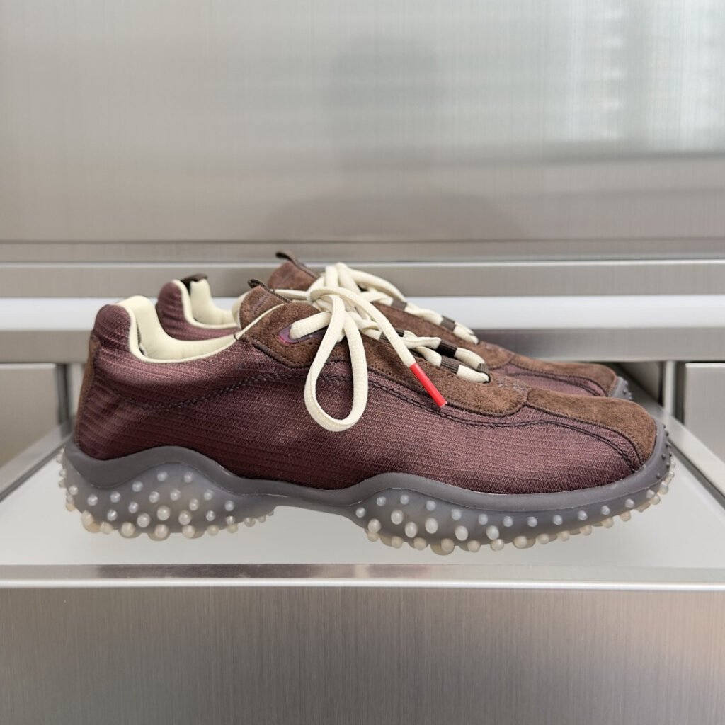 Miu Miu Baskets Plume brun