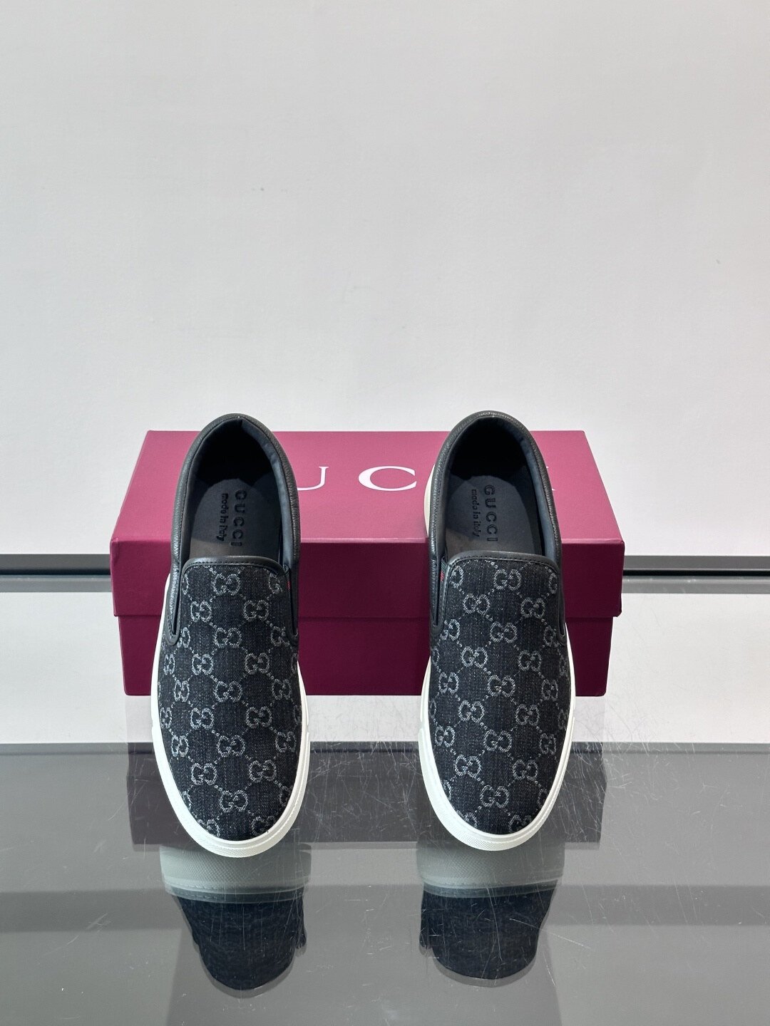 Gucci Baskets Ace GG Supreme noir monogramme