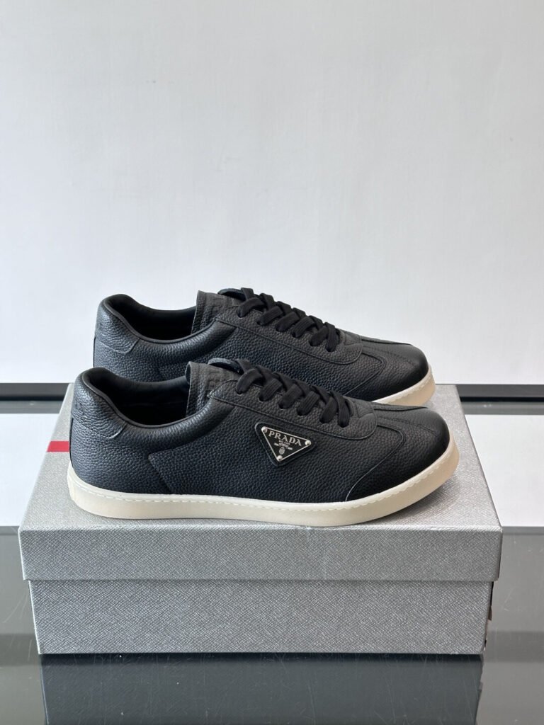 Prada Baskets Prax 01 noir