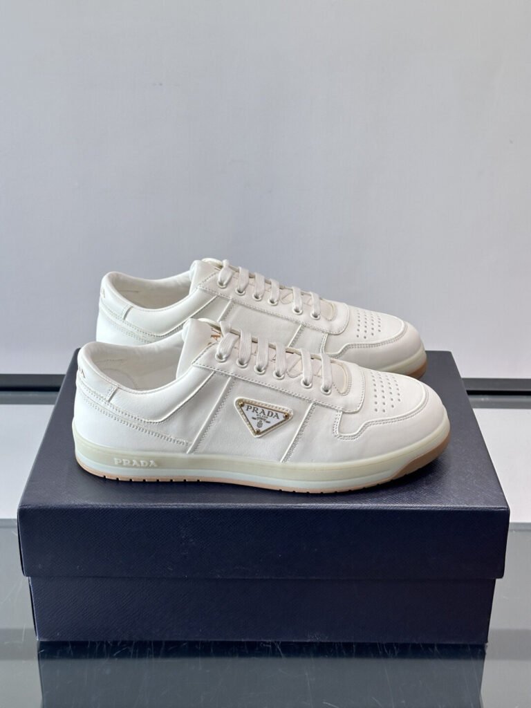 Prada Baskets Prax 01 blanc