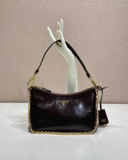 Prada Sac porté épaule à chaîne et logo Triangle