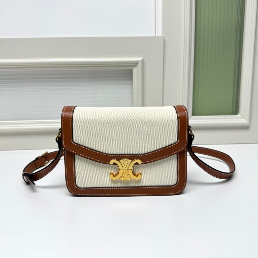 Celine Sac Triomphe bicolore écru et camel