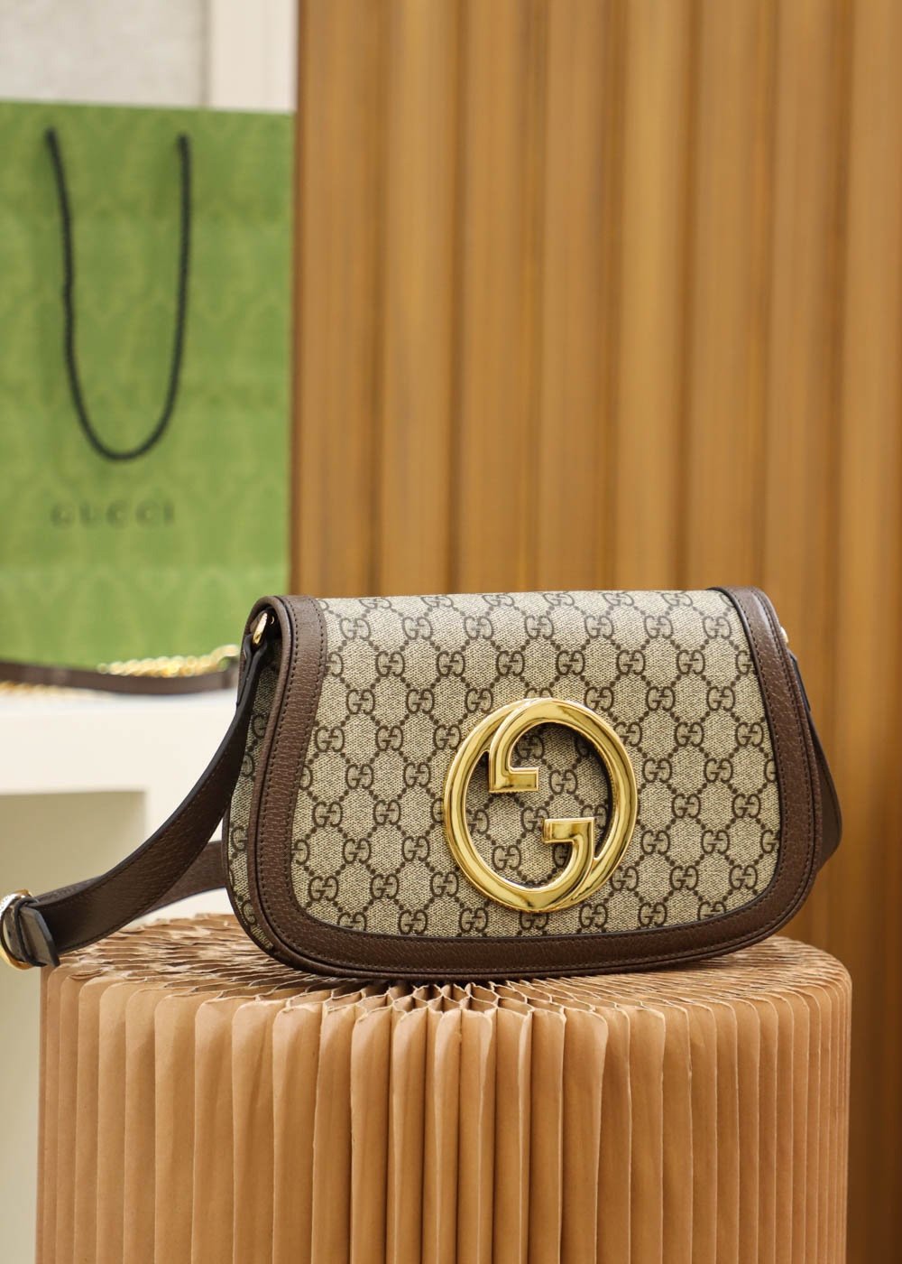 Gucci Blondie GG sac à rabat beige et marron