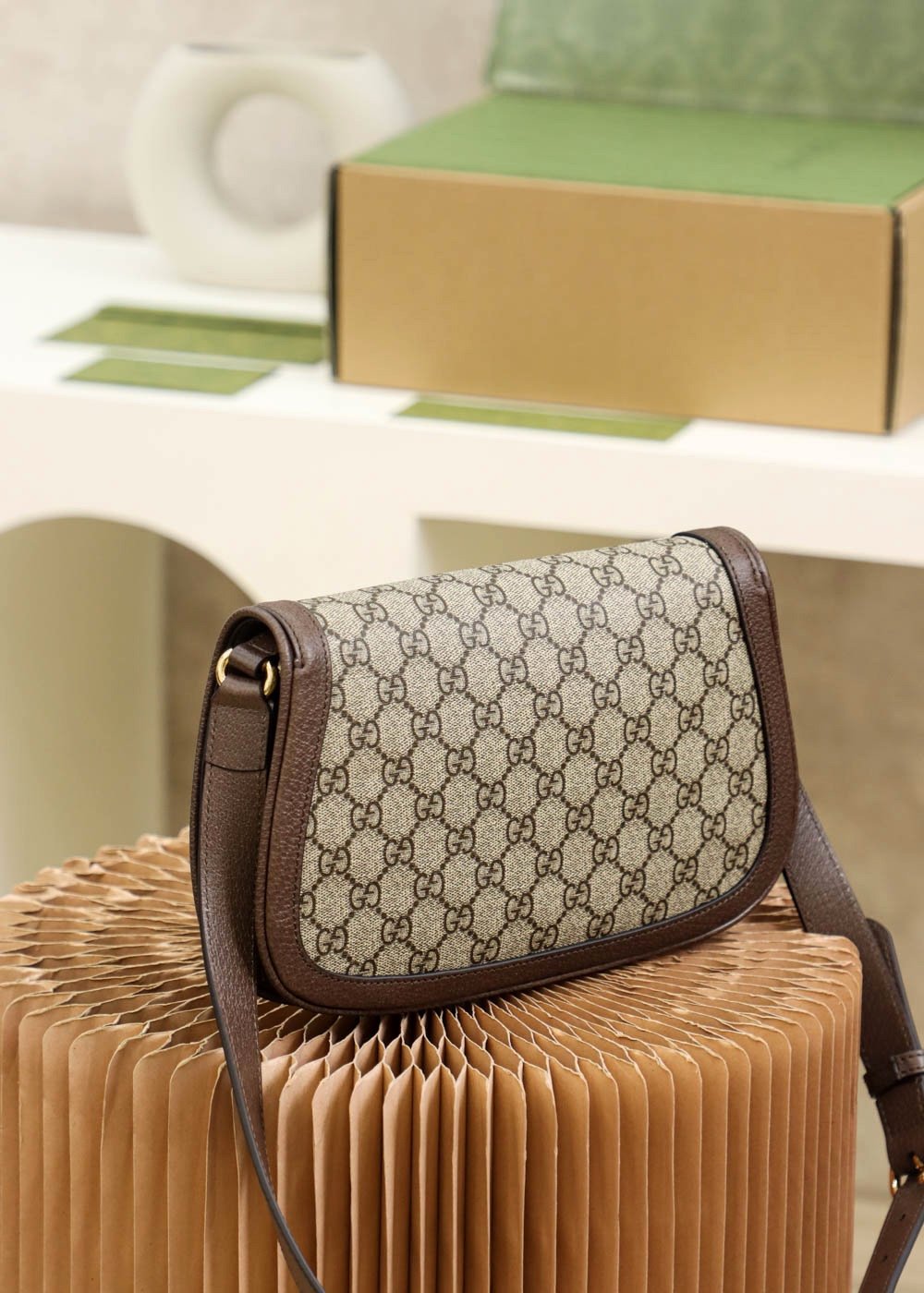 Gucci Blondie GG sac à rabat beige et marron