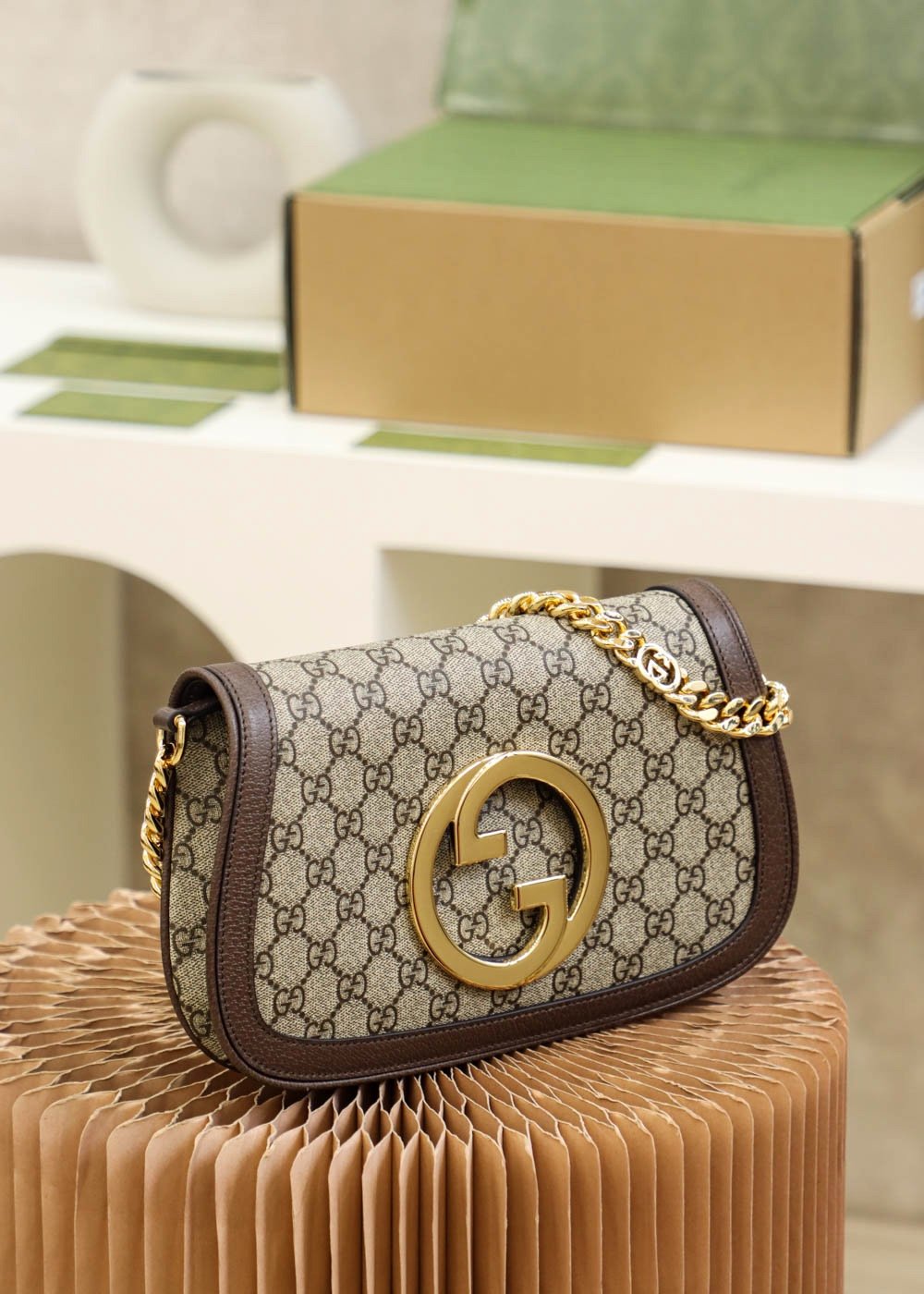 Gucci Blondie GG sac à rabat beige et marron