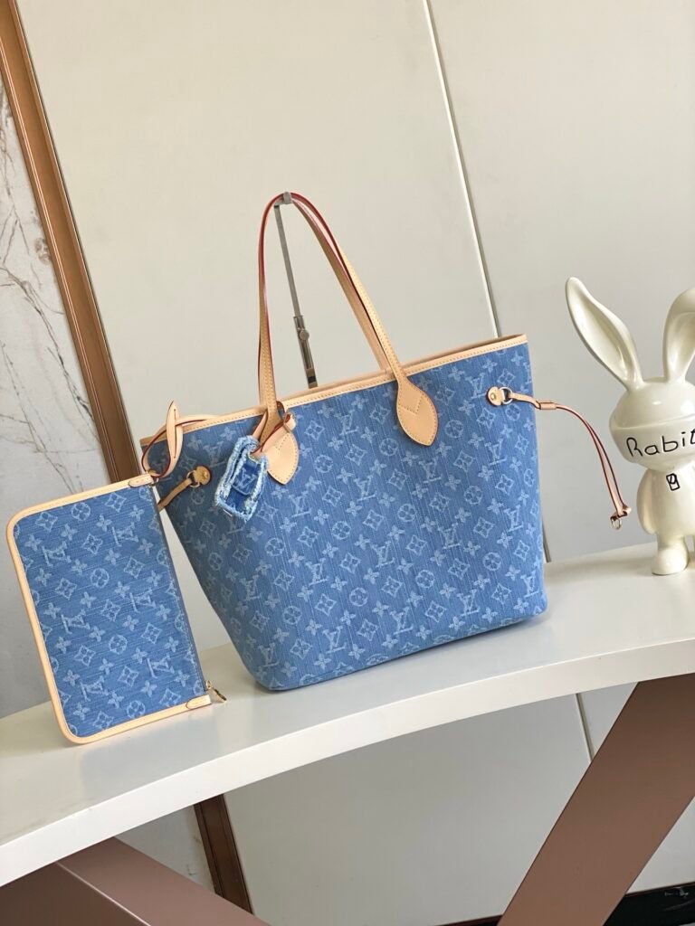 Louis Vuitton Neverfull sac cabas Monogram denim bleu