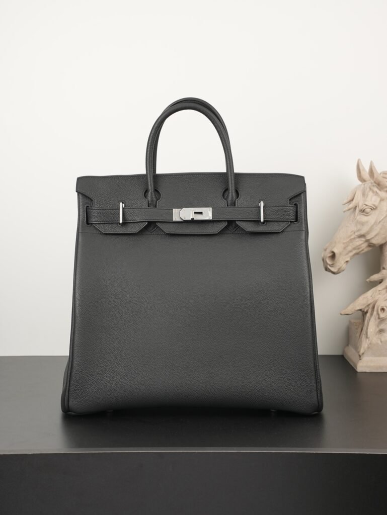 Hermès sac à main vertical à sanglons