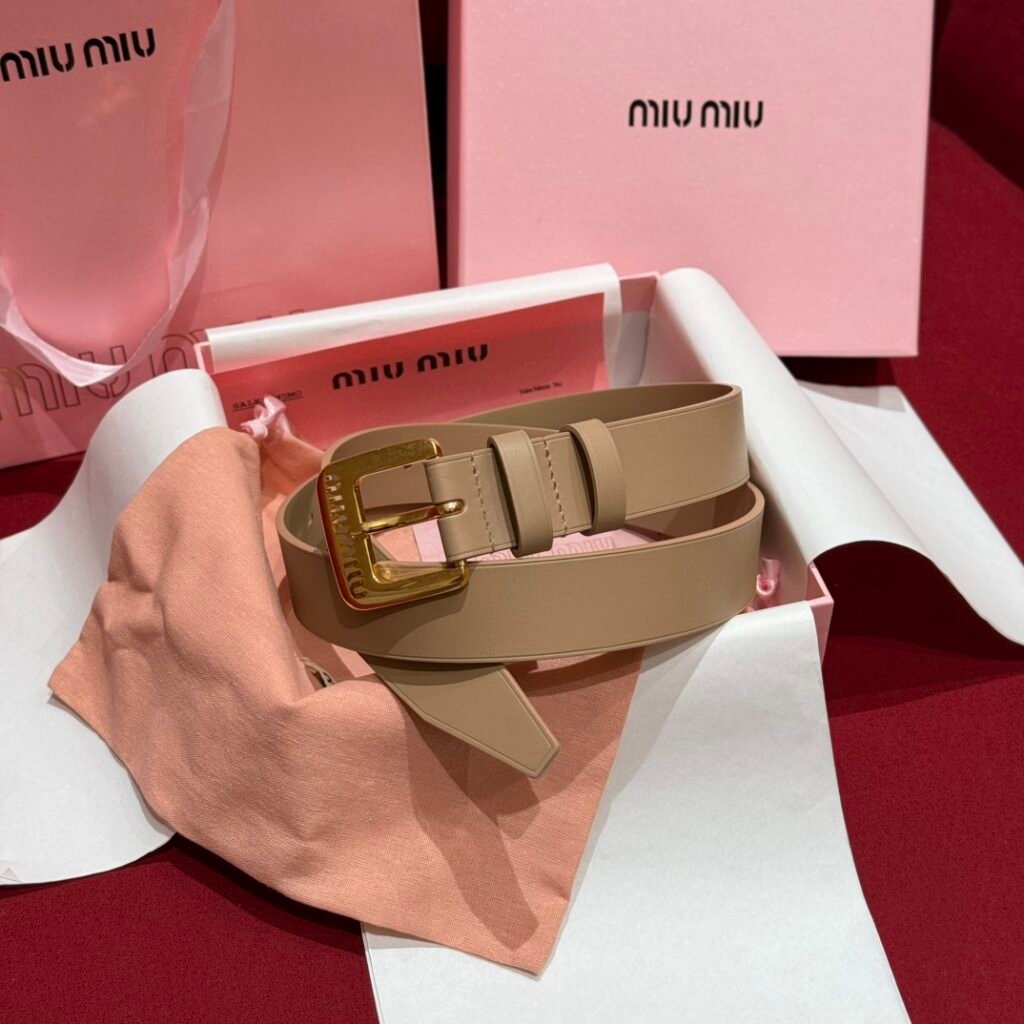 Miu Miu ceinture à boucle rectangulaire dorée