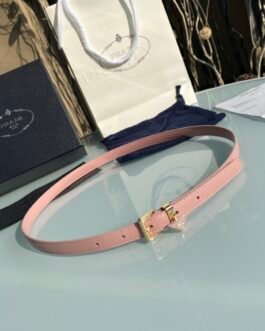 Prada ceinture fine à pendentif Triangle