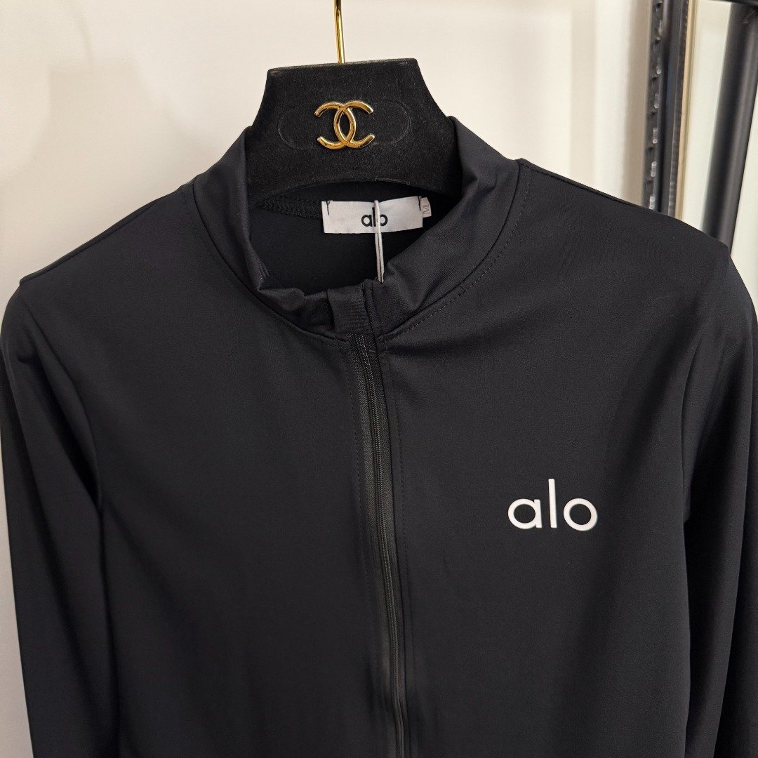 Alo ensemble sport trois pièces