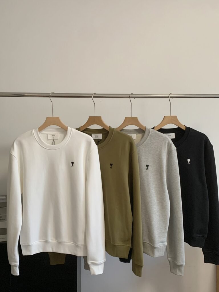 AMI Paris pull à logo discret