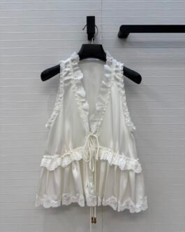 Chloé blouse blanche à volants et liens