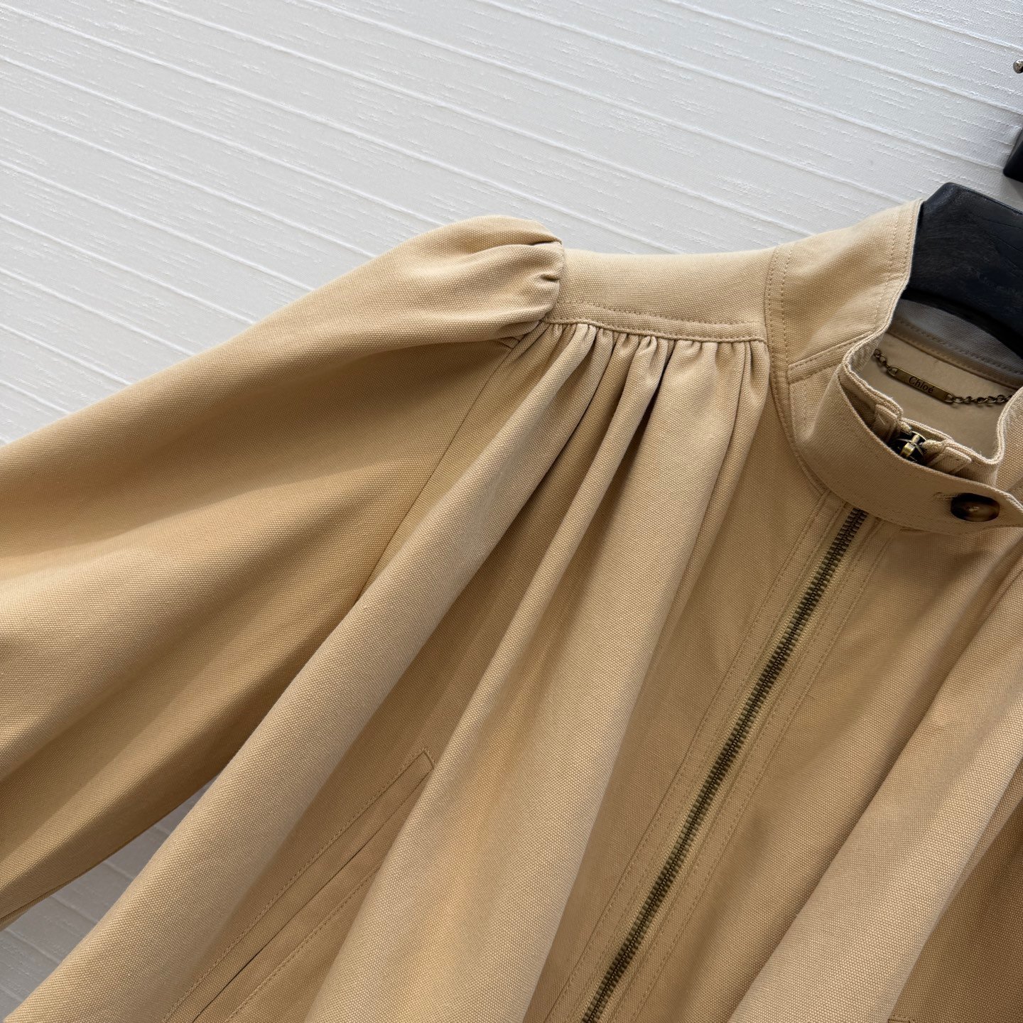 Chloé chemisier beige col montant