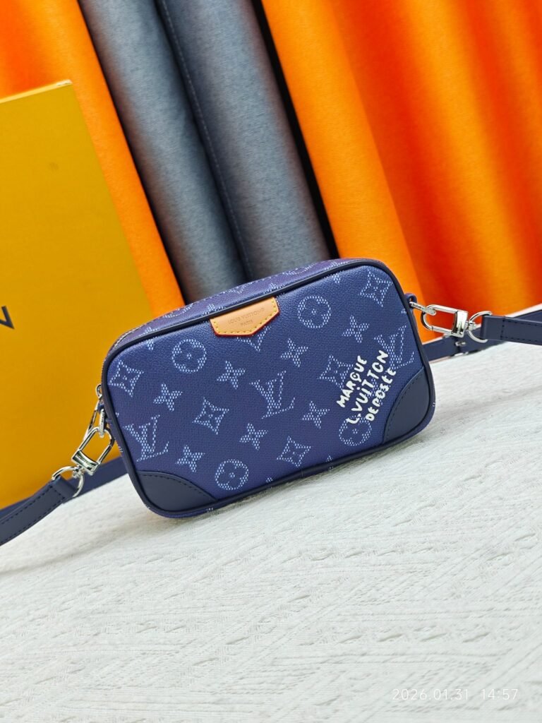 Louis Vuitton Sacoche Monogram bleue