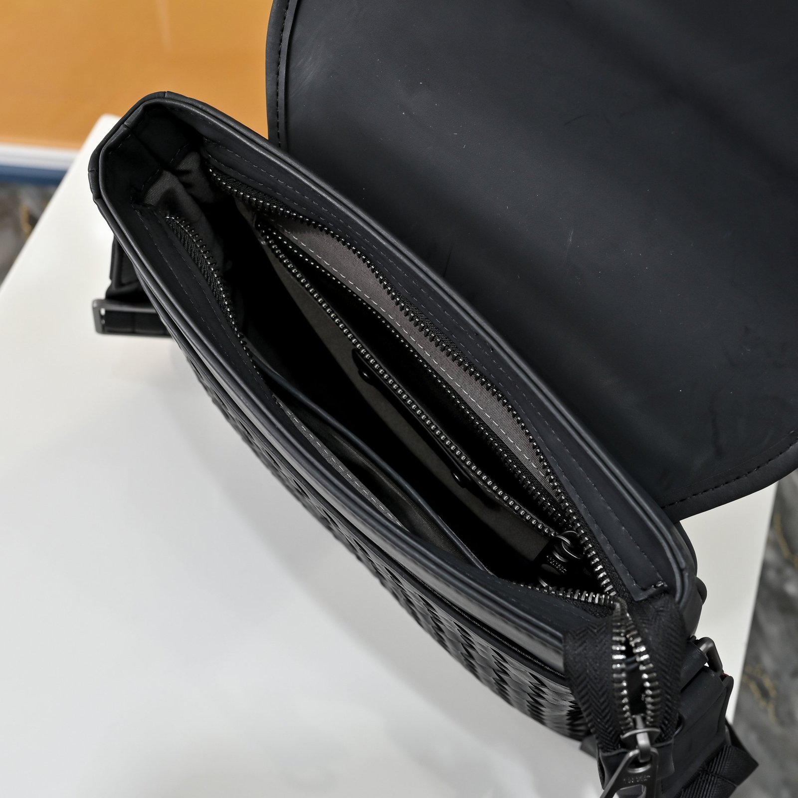 Bottega Veneta Sacoche Intrecciato à rabat et boucle noire