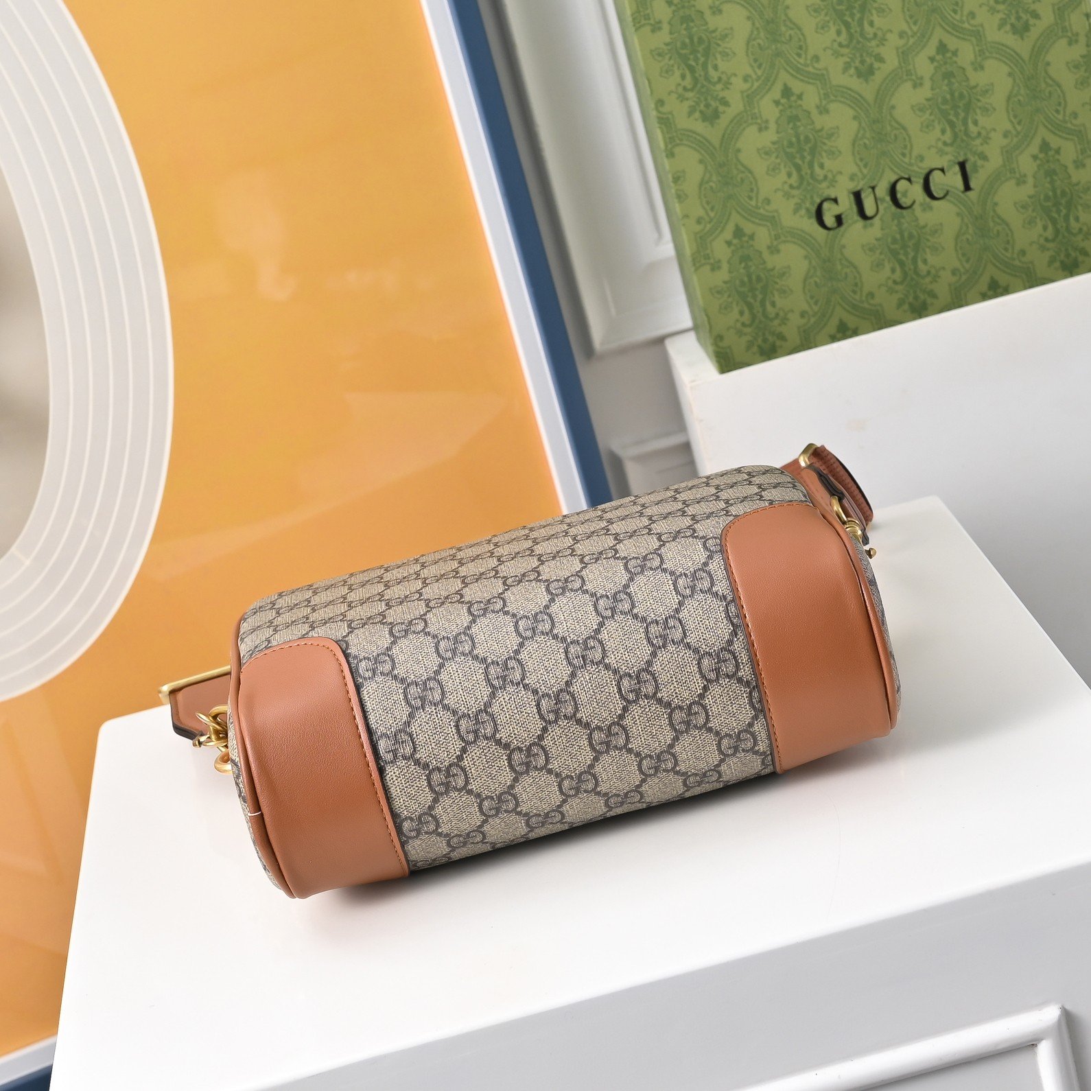 Gucci Sacoche GG beige à finitions cuir marron