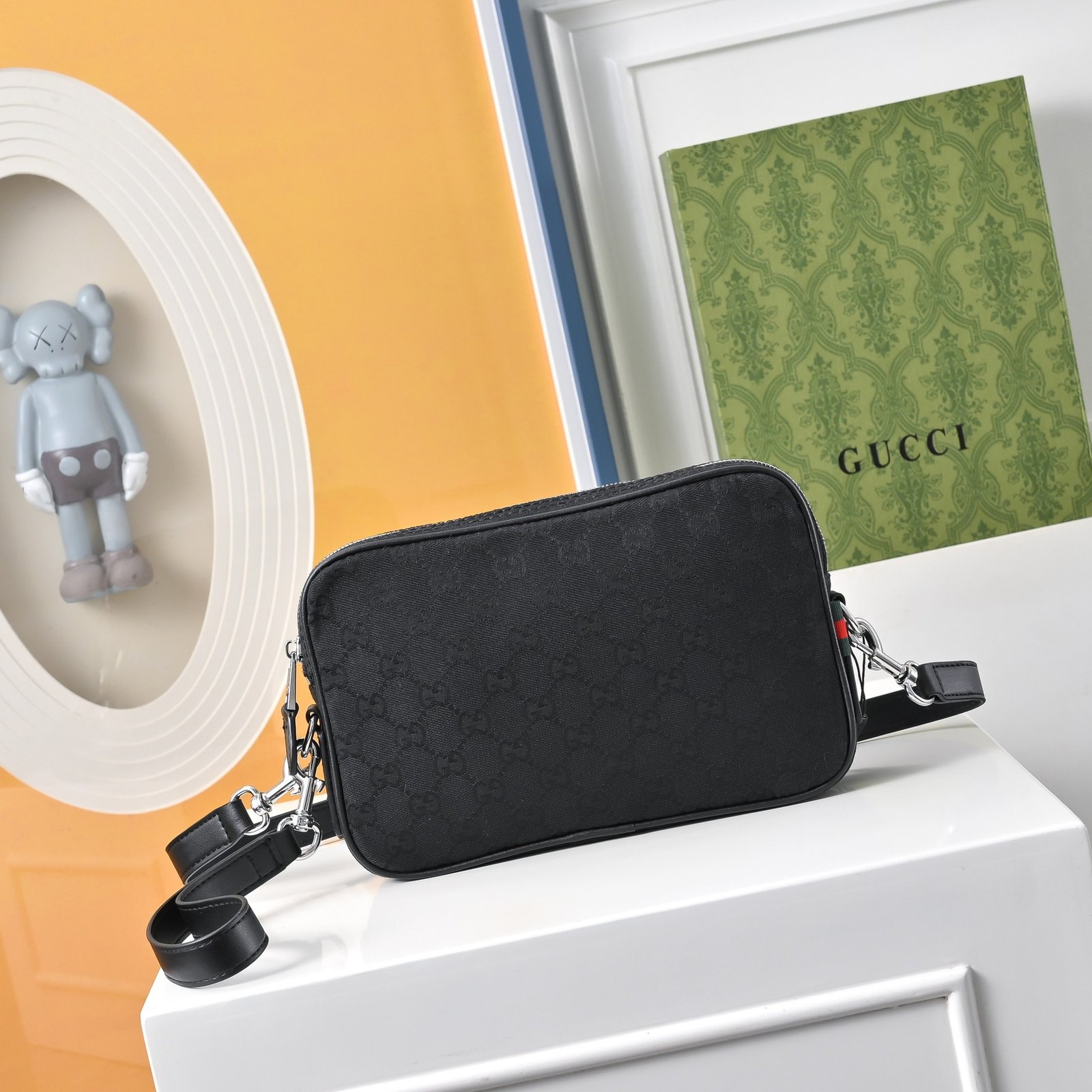 Gucci Sacoche noire grainée