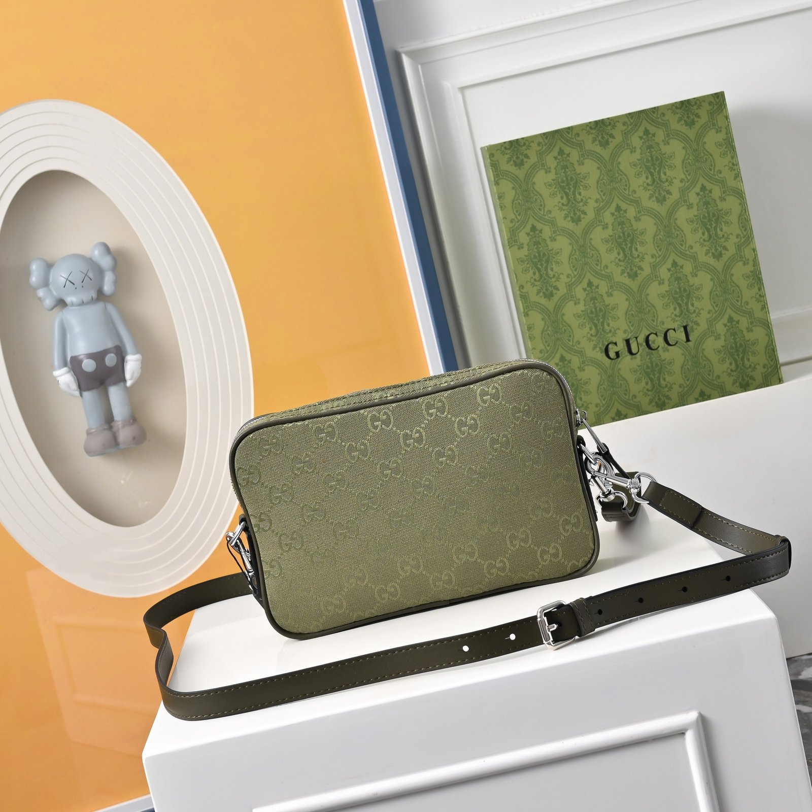 Gucci Sacoche GG vert olive