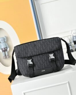Dior Sacoche Saddle noire à surpiqûres