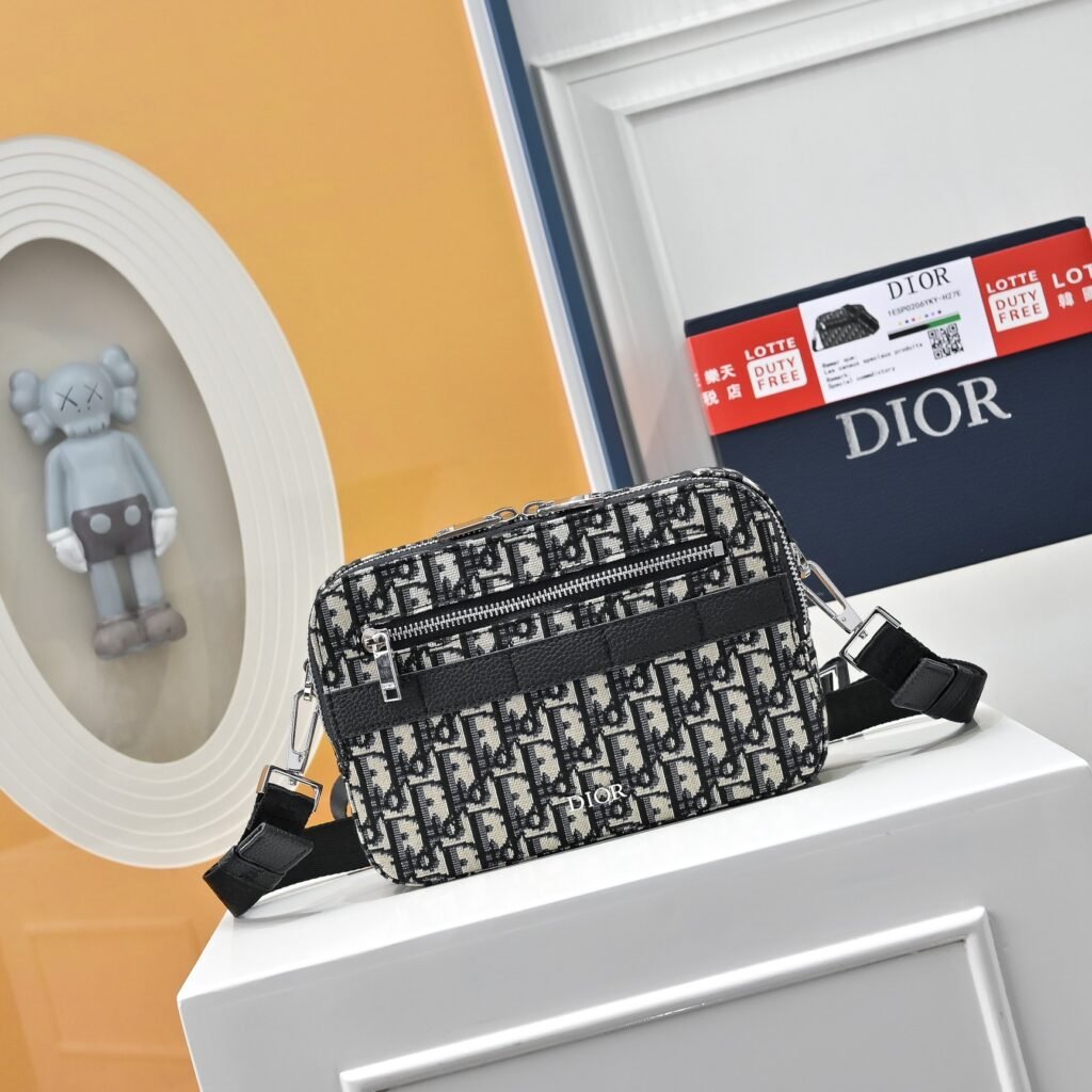 Dior Sacoche Dior Oblique noire à bande