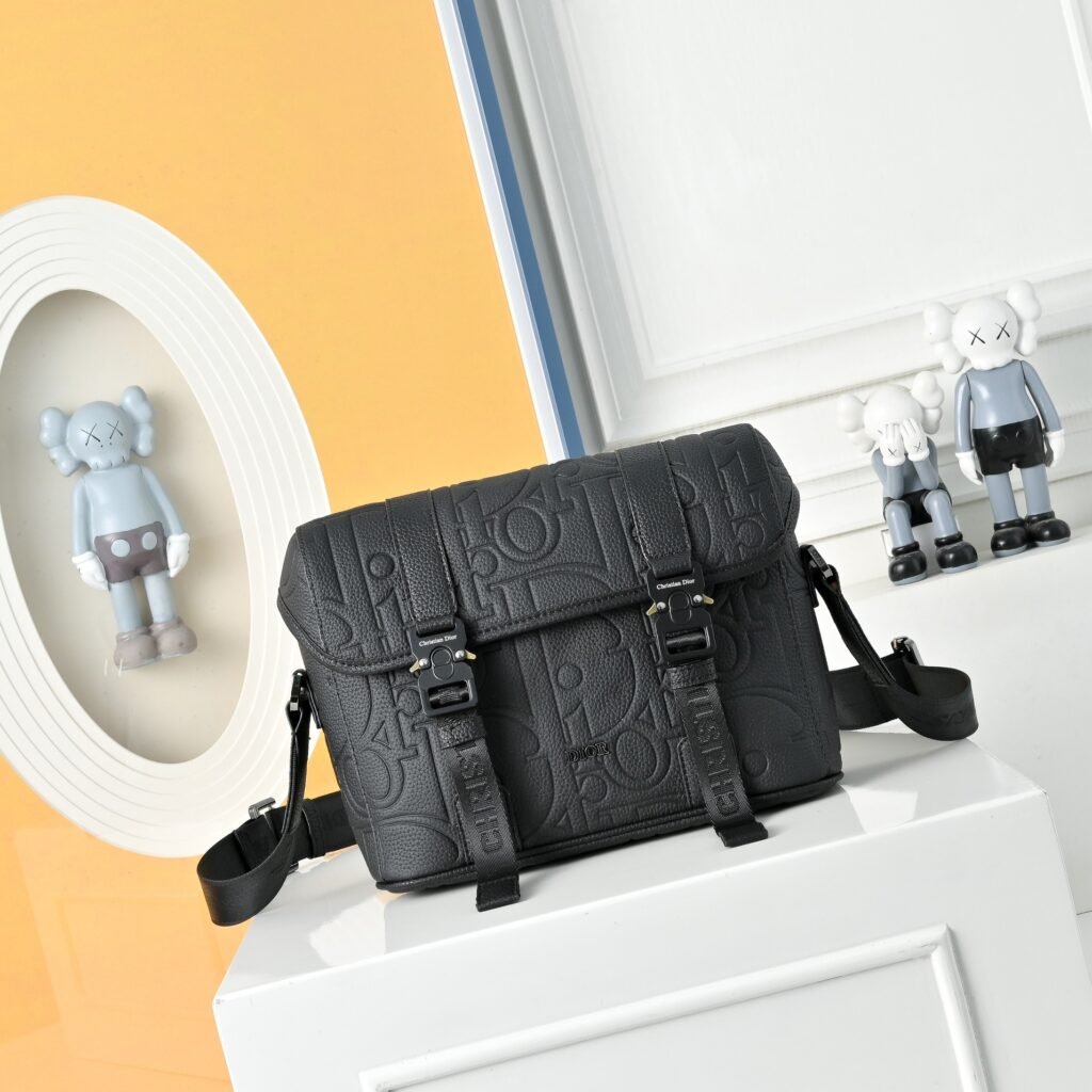 Dior Sacoche Cargo noire à poches