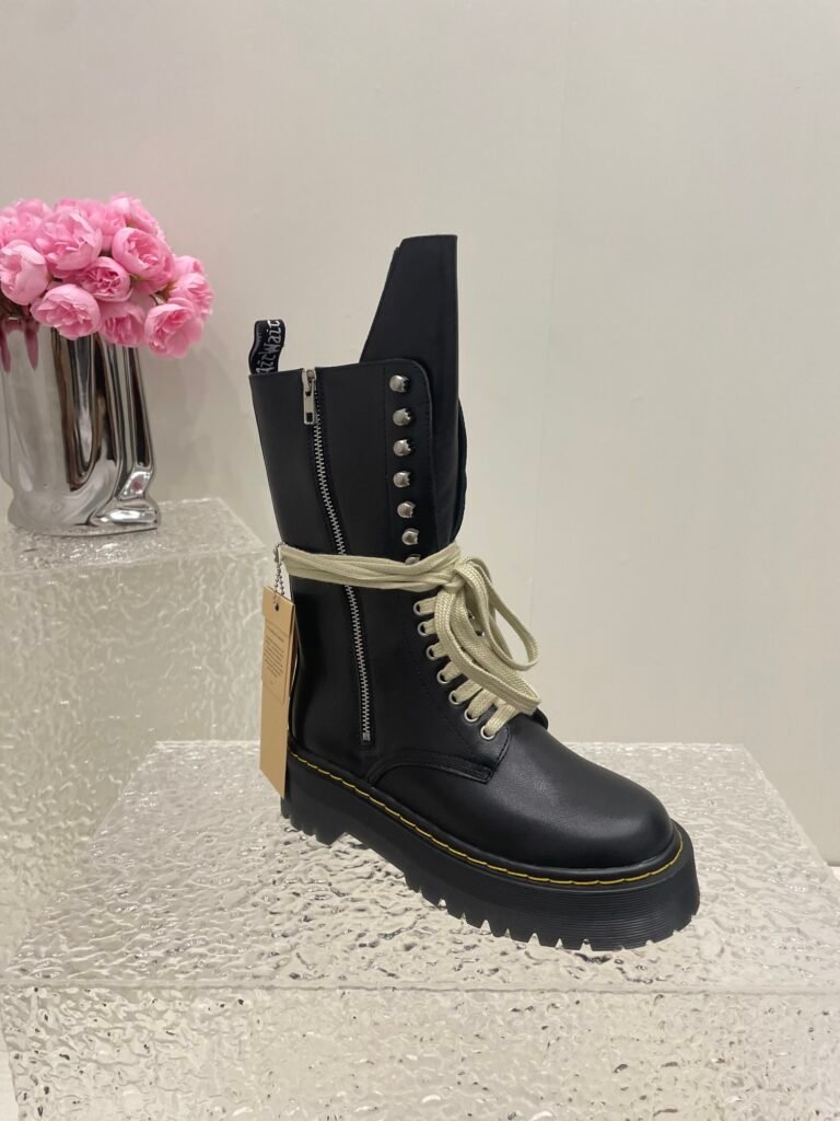 Dr. Martens bottines montantes à lacets