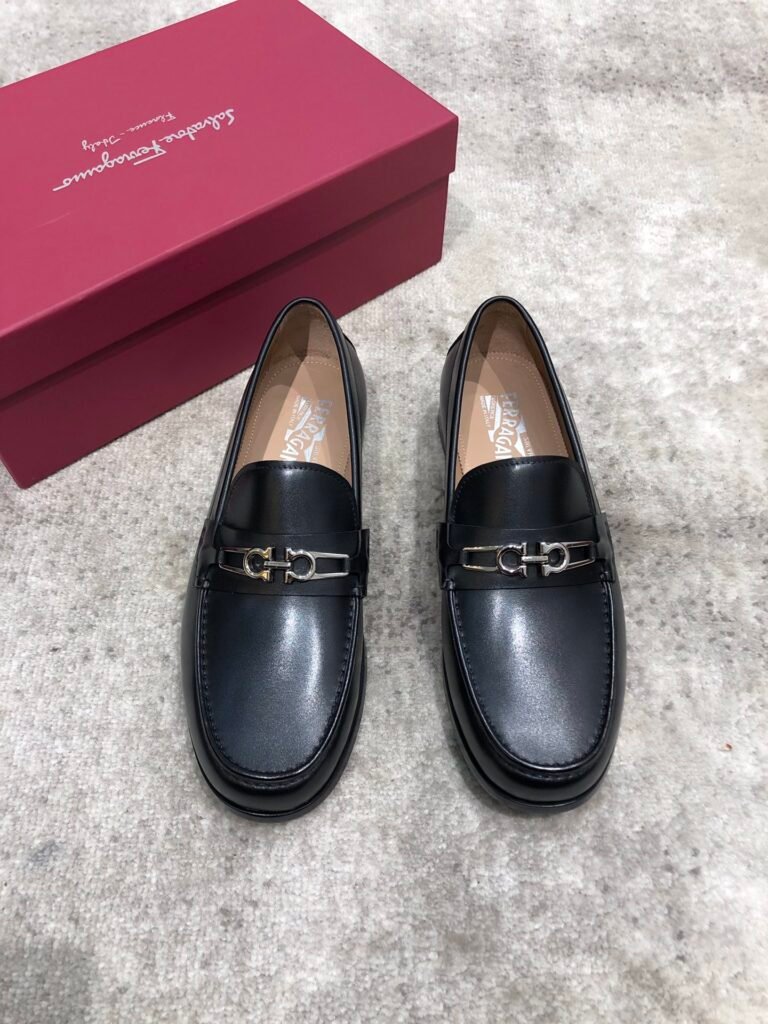 Ferragamo mocassins à mors