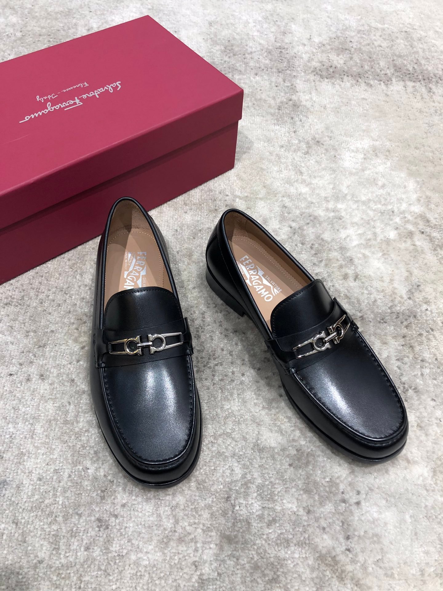 Ferragamo mocassins à mors