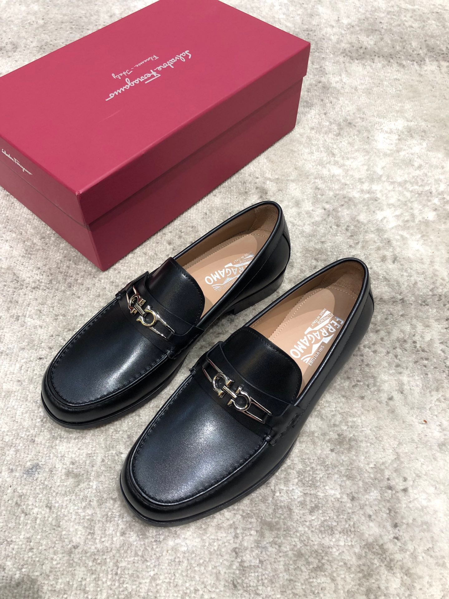 Ferragamo mocassins à mors