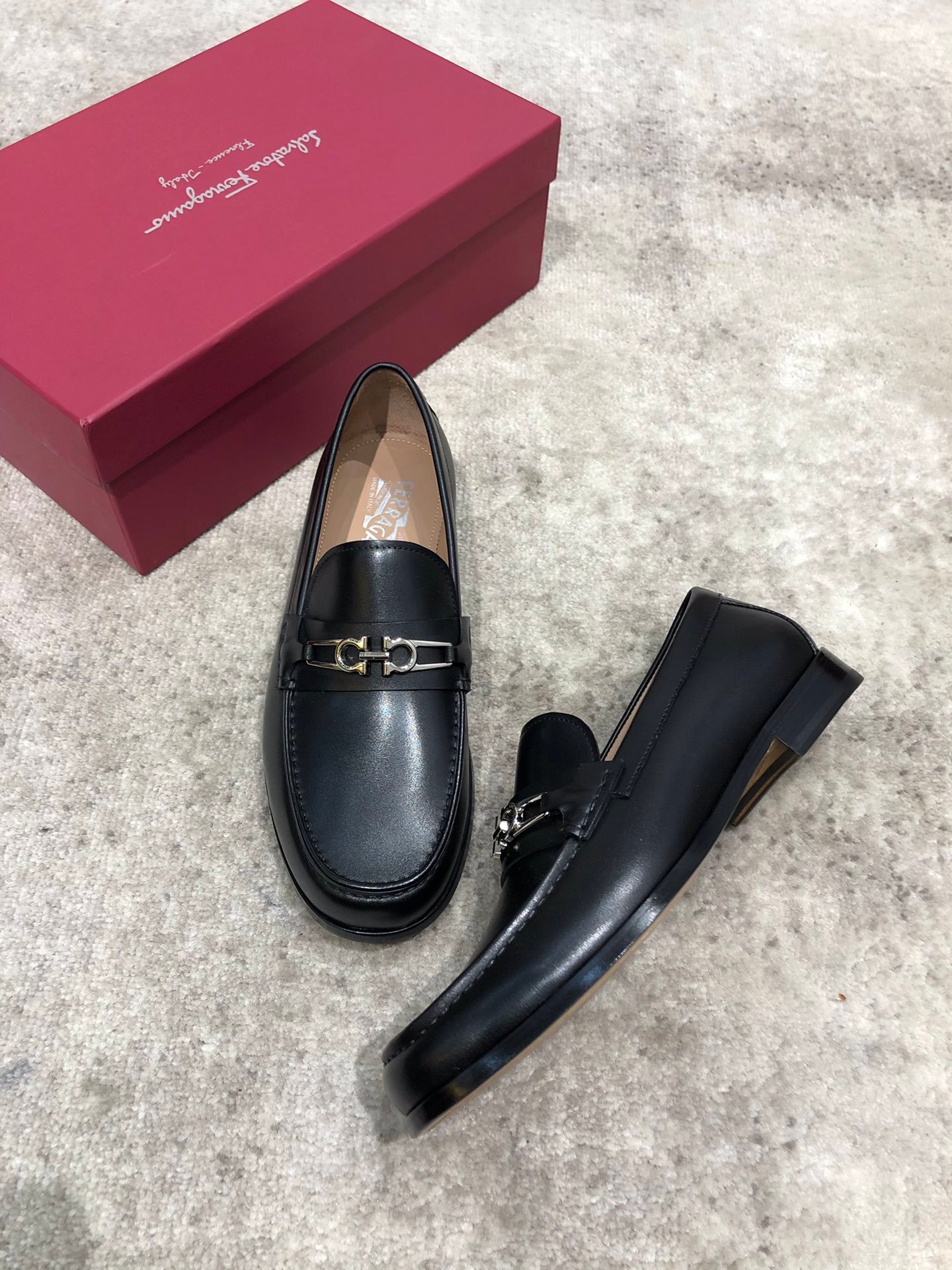 Ferragamo mocassins à mors