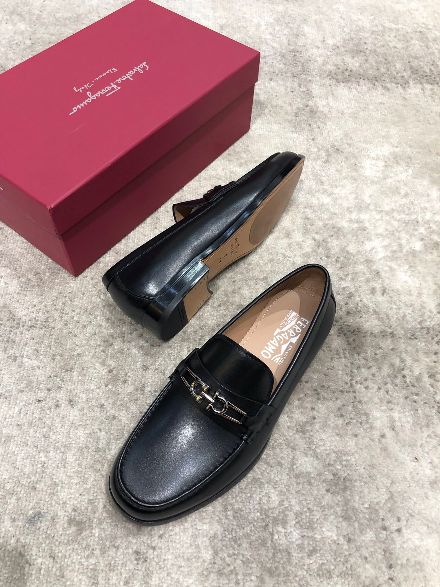 Ferragamo mocassins à mors