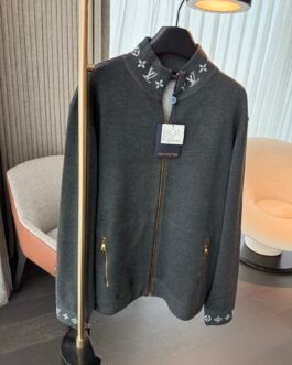 Louis Vuitton Monogram gilet zippé col montant