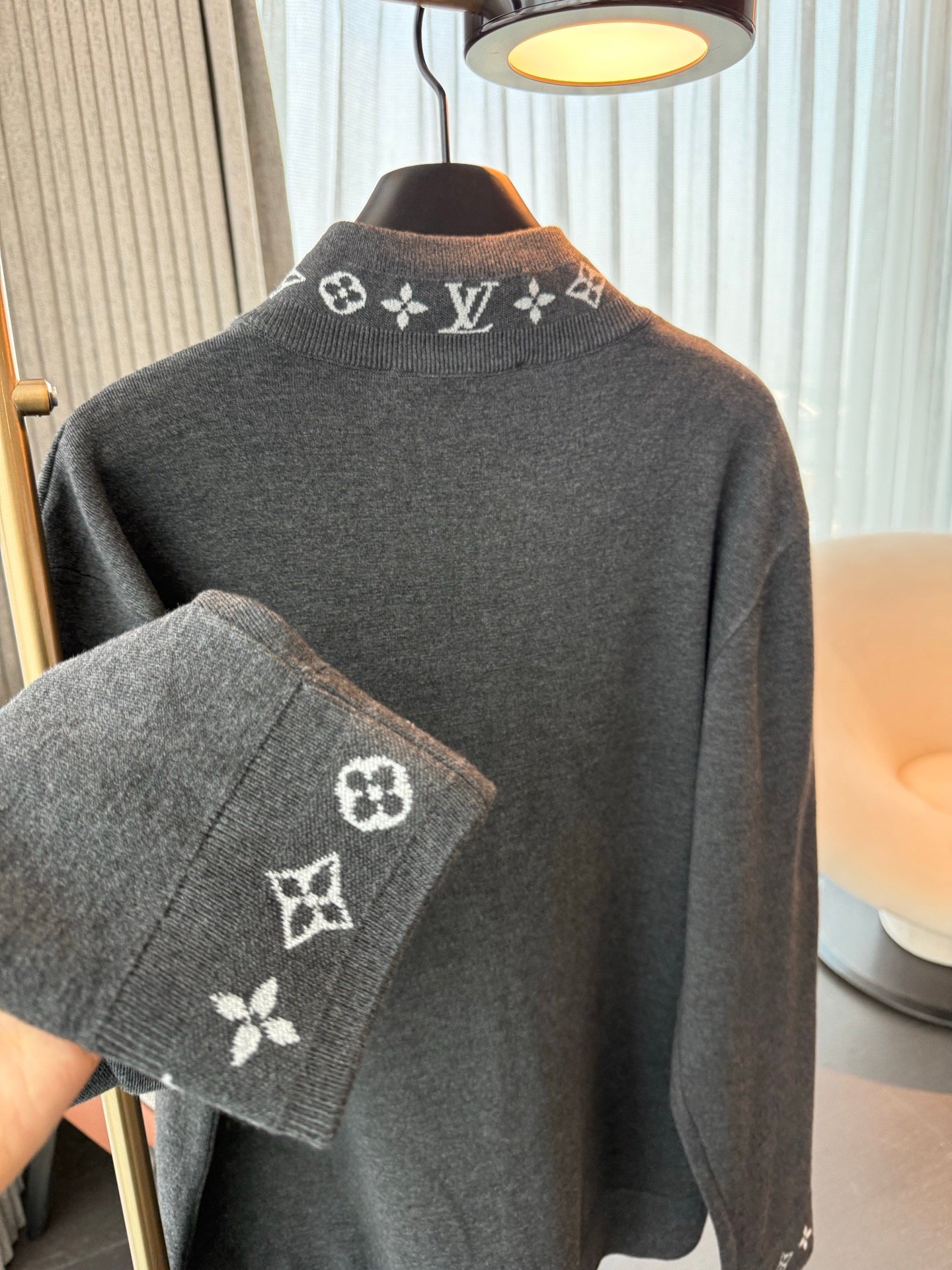Louis Vuitton Monogram gilet zippé col montant